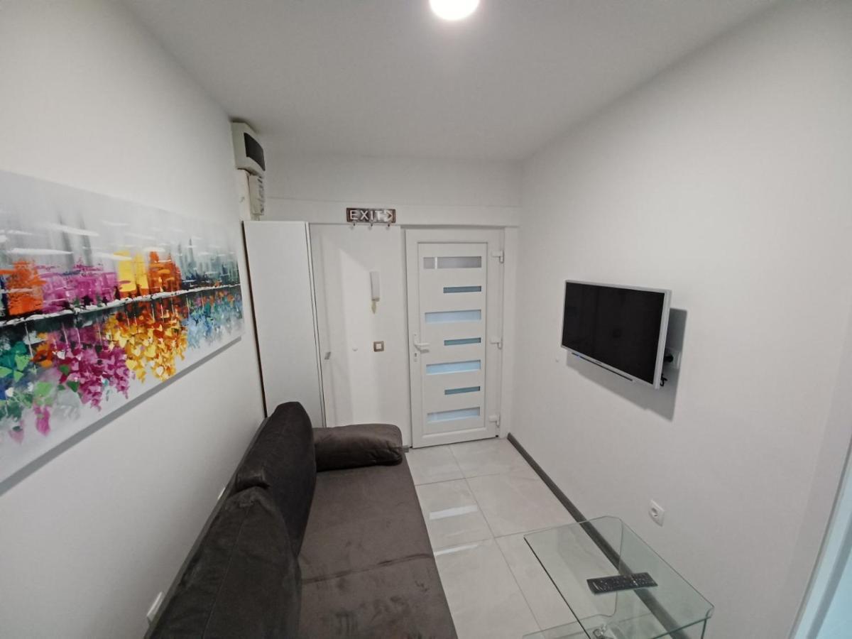 In The Centar Apartment Риека Экстерьер фото