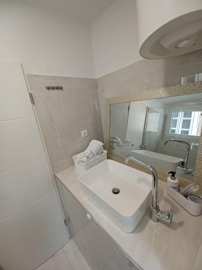 In The Centar Apartment Риека Экстерьер фото